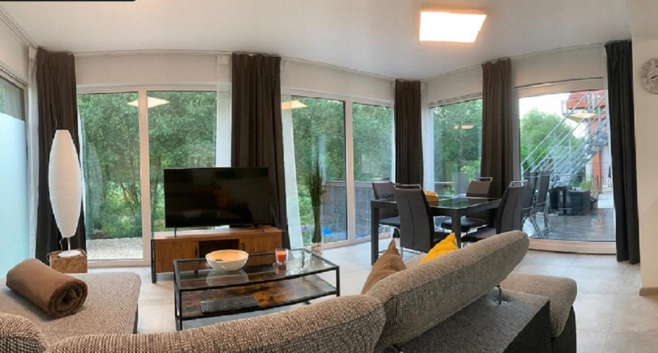 Firmen & Ferienwohnung Brecht 2 Waibstadt Esterno foto